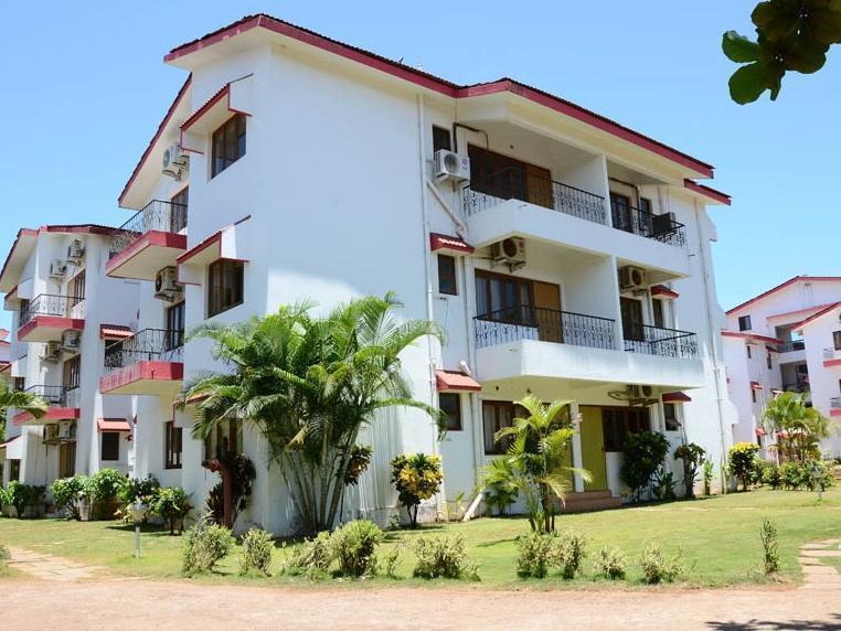 M N Resorts Бага Экстерьер фото